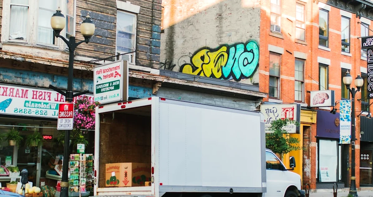 Idle Truck Time Can Make Solo Junk Safer Than Franchising