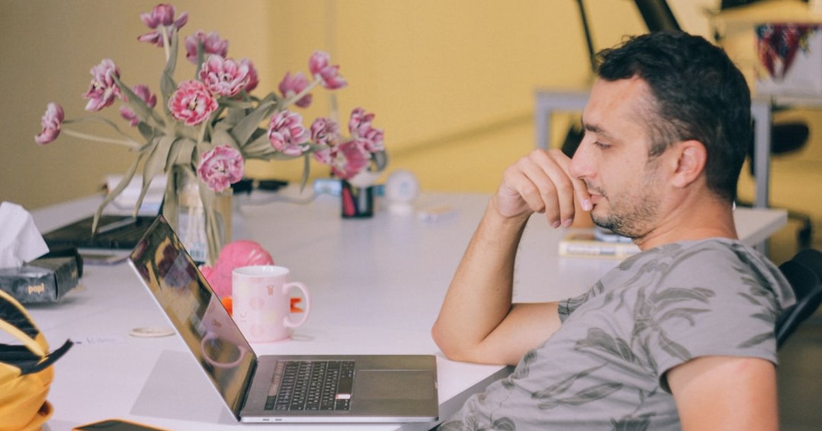 Side hustles for freelancers that boost income fast